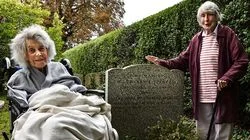 Stanley and His Daughters