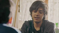 Capítulo 22 Rosario tiene su primera misión y las cosas no están saliendo bien, ¡Rosario quiso seducir a Andrews pero no funcionó!