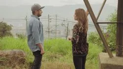 Yeimy logra ingresar a los estudios de Charly como cazatalentos