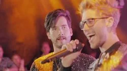 Charly recibe una noticia que lo deja impactado