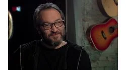 С чего начался «Квартет И», «русская Sia» поет об одиночестве, и главный комедийный сериал года