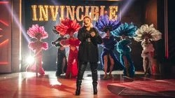 Hailee Steinfeld, Valerie Bertinelli