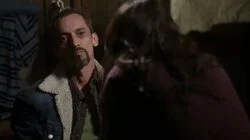 Vicente descubre la infidelidad de Carolina