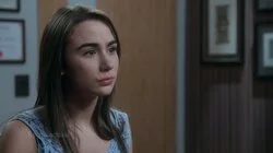 Lola le confiesa su secreto a Alina