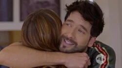 Juancho se entera del beso de Yeimy y Charly