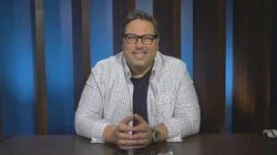 Loni Love, Peri Gilpin, Colton Dunn, Greg Grunberg