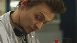 В неоплатном долгу