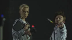 Бросок копья