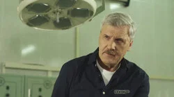 Дорога из черных камней