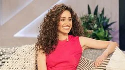 Emmy Rossum, Joyelle Johnson