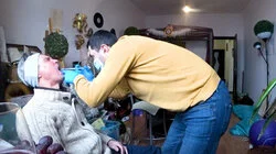 Стоматологи