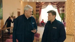 Дедушка с татуировкой тромбона