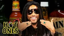Lenny Kravitz Stays Cool While Eating Spicy Wings