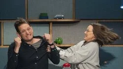 Speil, speil på veggen der...