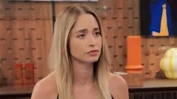 Al enemigo se le tiene cerca