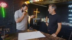 Sussex – Dom Discovers the Secret of Neon