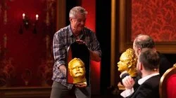 Har du på deg hundehalsbånd?