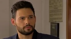 Deja de hacerte el héroe con Angelli