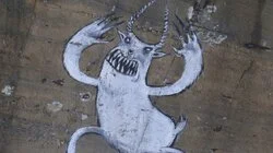 Alien Golden Orb, Yeti Caught on Tape, Las Vegas Close Encounter