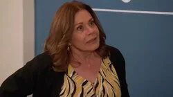 Ustedes nadan en dinero