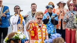 På grensen til allsang