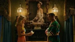 Maxine Unwrecks a Home