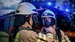 Rauchmelder schlägt an - Nachbarn alarmieren die Feuerwehr