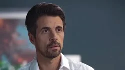 ¿Me engañaste con Lorena Martínez?