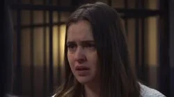 ¡Soy Montserrat Torres y vengo a entregarme!