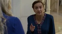 Tus mentiras tienen doble intención