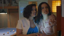 Yeimy se entera de que es famosa, intenta escapar y la hieren