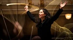 Cologne: WDR Symphony Orchestra plays Stravinsky's Petrushka