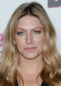 Jes Macallan