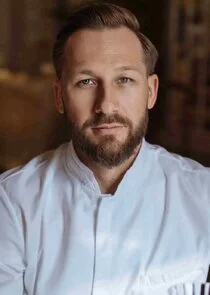 Илья Захаров